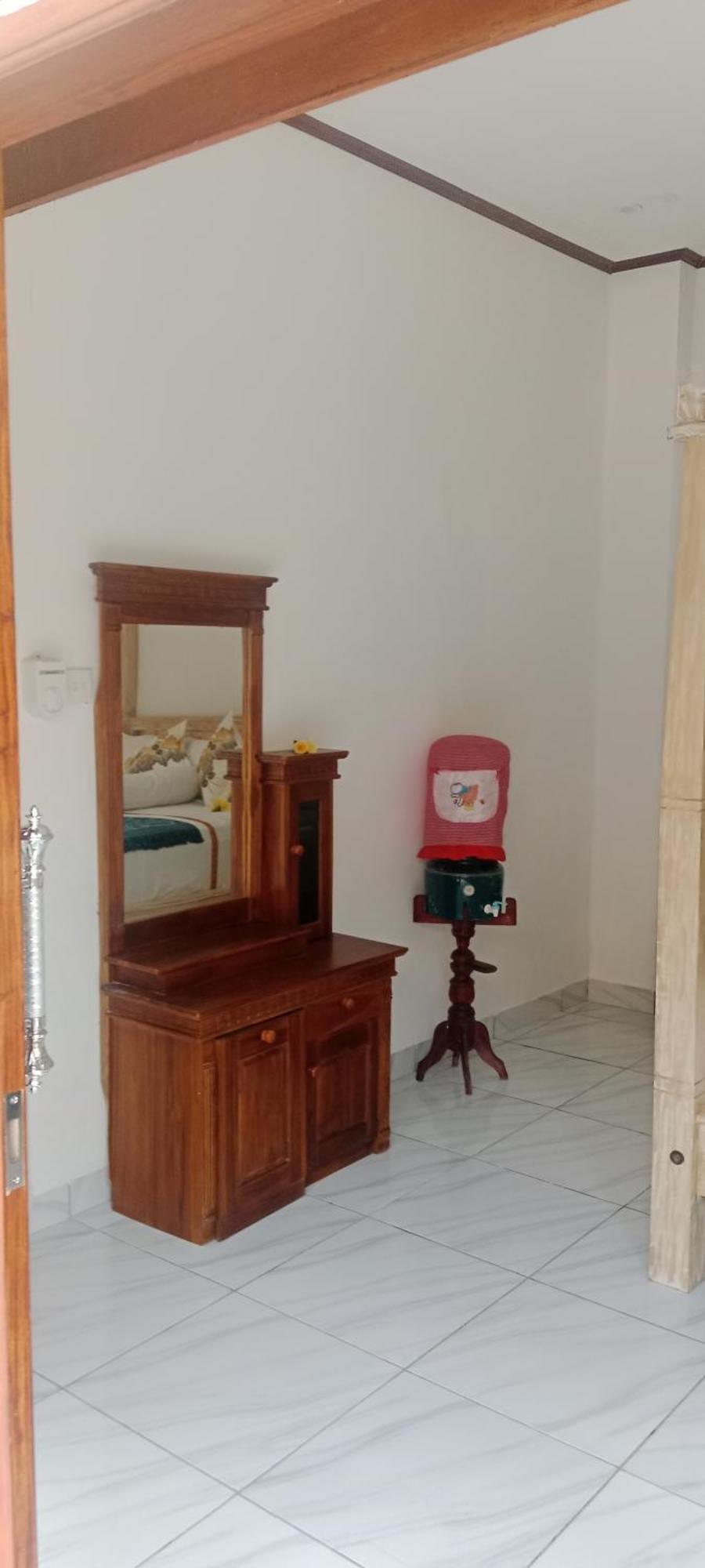Beten Enjung Home Stay&Waroeng Amed  Exterior photo