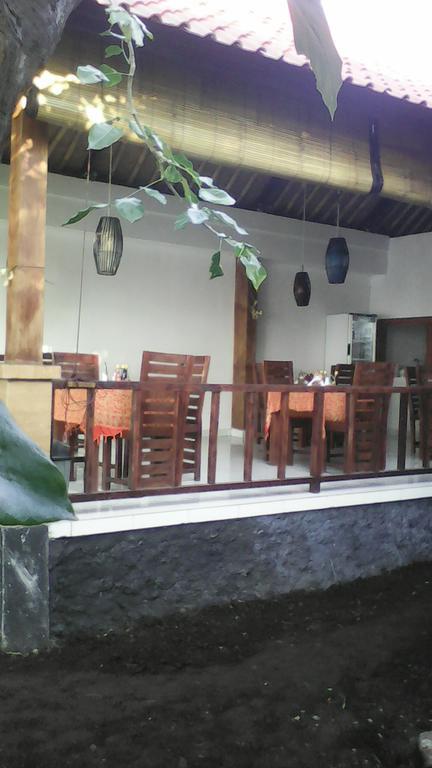Beten Enjung Home Stay&Waroeng Amed  Exterior photo